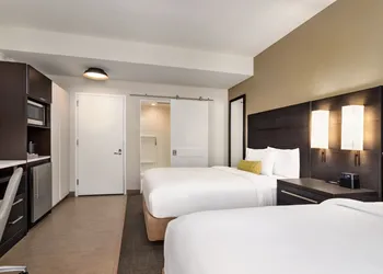 Residence Inn by Marriott New York JFK Airport hotel thumbnail 7