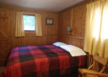 firehouse inn hotel thumbnail 4