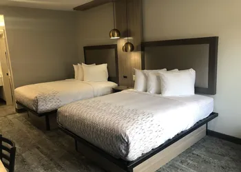 Hotel Solara Hobby Airport hotel thumbnail 5