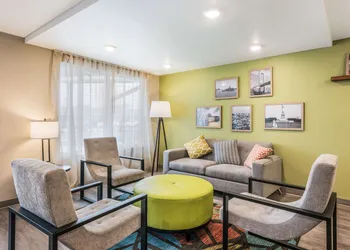 WoodSpring Suites Linden hotel thumbnail 2