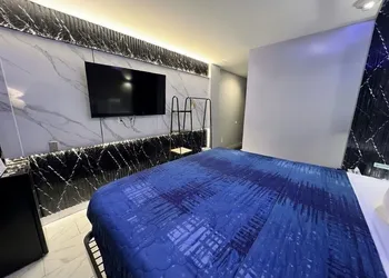 Umbrella Hotel Brooklyn hotel thumbnail 7