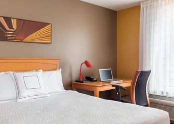 TownePlace Suites By Marriott Phoenix North hotel thumbnail 4