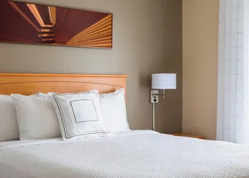 TownePlace Suites By Marriott Phoenix North hotel thumbnail 7