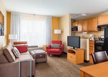TownePlace Suites By Marriott Phoenix North hotel thumbnail 8