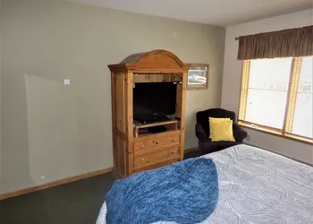 BBCS Black Bear Lodge Deluxe 2Bed 2Bath hotel thumbnail 8