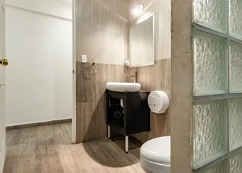 OYO Hotel Halley hotel thumbnail 7