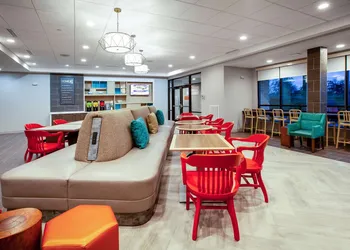 Home2 Suites by Hilton Lewisburg hotel thumbnail 2