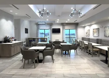 Merica Inn & Suites hotel thumbnail 5