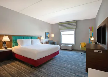 Hampton Inn & Suites Ottawa West hotel thumbnail 8