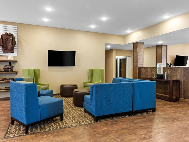 Comfort Inn & Suites Munising-Lakefront hotel detail image 2