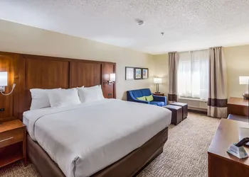 Comfort Inn Charleston South hotel thumbnail 6