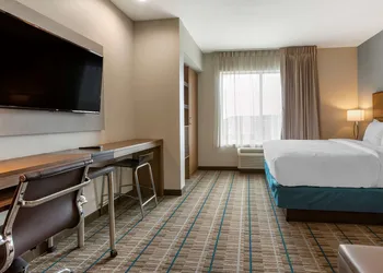 MainStay Suites Carlsbad South hotel thumbnail 5