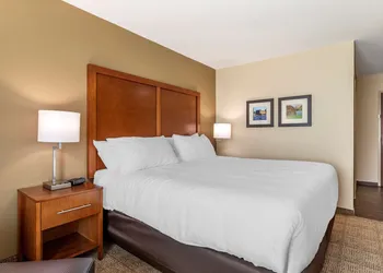 Comfort Inn & Suites Waller hotel thumbnail 5