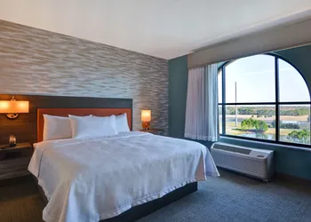 Home2 Suites by Hilton Orlando at Flamingo Crossings hotel thumbnail 5