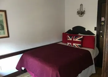 The Olde Angel Inn hotel thumbnail 7