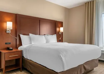 Comfort Suites Camp Hill-Harrisburg West hotel thumbnail 7