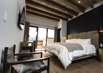 Hotel Madi hotel thumbnail 3