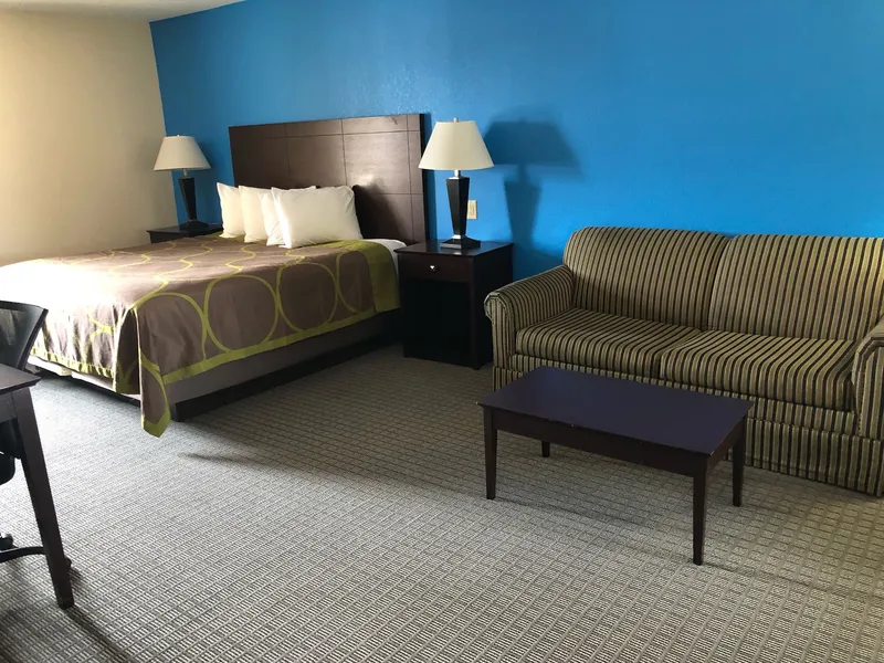 AmeriVu Inn & Suites hotel detail image 6