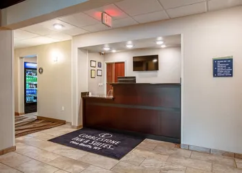 Cobblestone Inn & Suites - Pine Bluffs hotel thumbnail 3