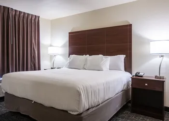 Cobblestone Inn & Suites - Pine Bluffs hotel thumbnail 7