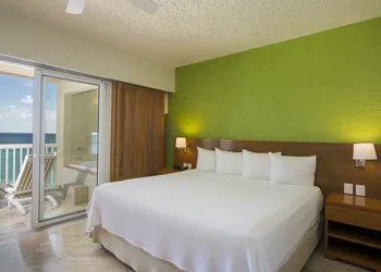 Club Regina Cancun hotel thumbnail 5