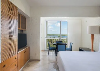 Club Regina Cancun hotel thumbnail 7