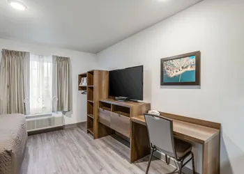 WoodSpring Suites Novi Farmington hotel thumbnail 8