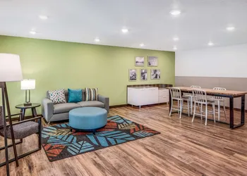 Woodspring Suites West Des Moines hotel thumbnail 6