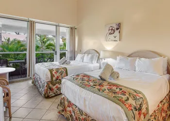 Castle at Maui Banyan hotel thumbnail 4