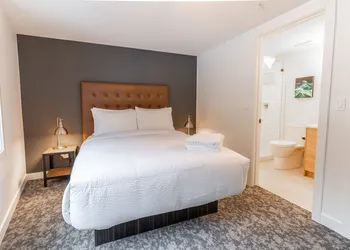 Basecamp Resorts Revelstoke hotel thumbnail 5