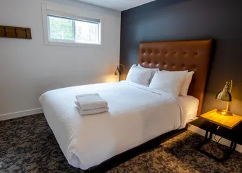 Basecamp Resorts Revelstoke hotel thumbnail 7