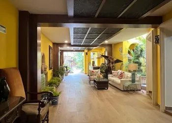 El Encanto Inn hotel thumbnail 3