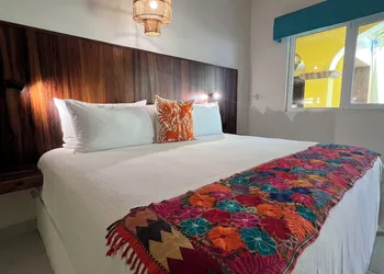 El Encanto Inn hotel thumbnail 4