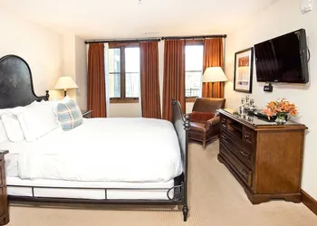 Ritz Carlton Vail #212 2 Bedroom Condo by RedAwning hotel thumbnail 2
