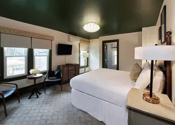 The Whitlock hotel thumbnail 4