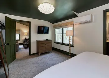 The Whitlock hotel thumbnail 5