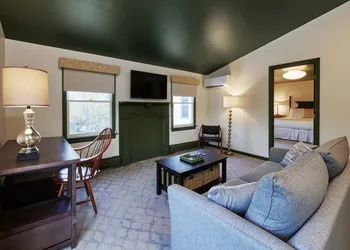 The Whitlock hotel thumbnail 6