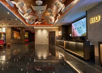 Hotel Riu Plaza Manhattan Times Square hotel thumbnail 2