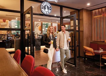 Hotel Riu Plaza Manhattan Times Square hotel thumbnail 8