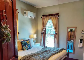 Magpie Inn hotel thumbnail 7