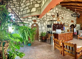 Hotel Mansión Tarahumara hotel thumbnail 2