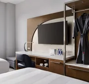 Marriott New York JFK Airport hotel detail image 7
