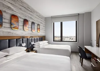 Marriott New York JFK Airport hotel thumbnail 8