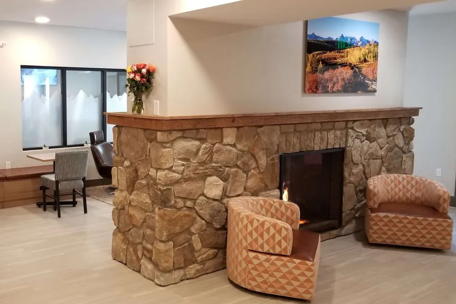 Microtel Inn & Suites by Wyndham Georgetown Lake hotel detail image 2