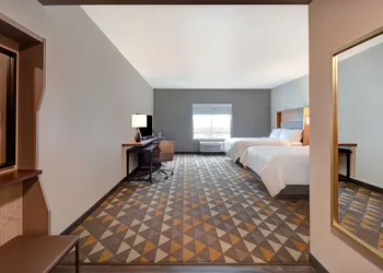 Holiday Inn Erie by IHG hotel thumbnail 4