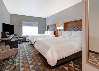 Holiday Inn Erie by IHG hotel thumbnail 8
