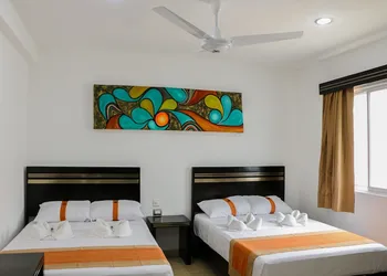 Gayser Apartamentos hotel thumbnail 6