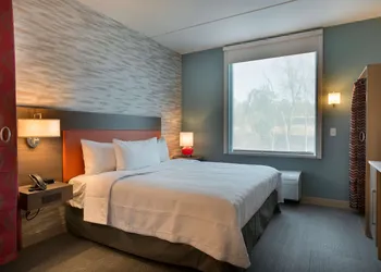 Home2 Suites by Hilton Charlotte Belmont hotel thumbnail 7
