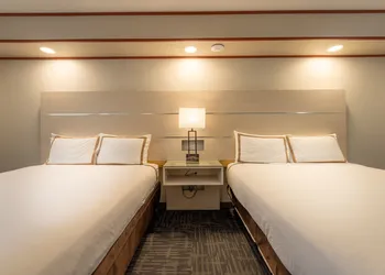 Quality Inn Sunshine Suites hotel thumbnail 5