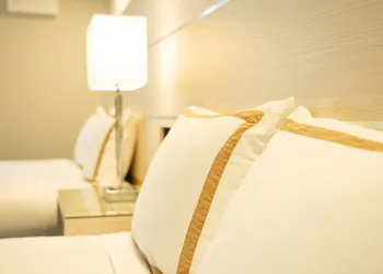 Quality Inn Sunshine Suites hotel thumbnail 6